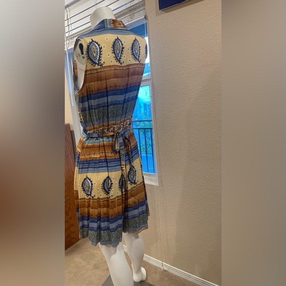 VINTAGE 1990’s PAISLEY PATTERN SKY BLUE ROMPER BY I.C.I. - Picture 5 of 13